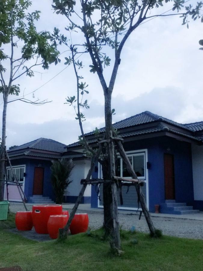 Araya Cottage Uthai Thani Extérieur photo